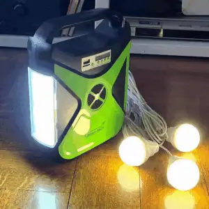 Solarni prijenosni set Green Tech SPS-300