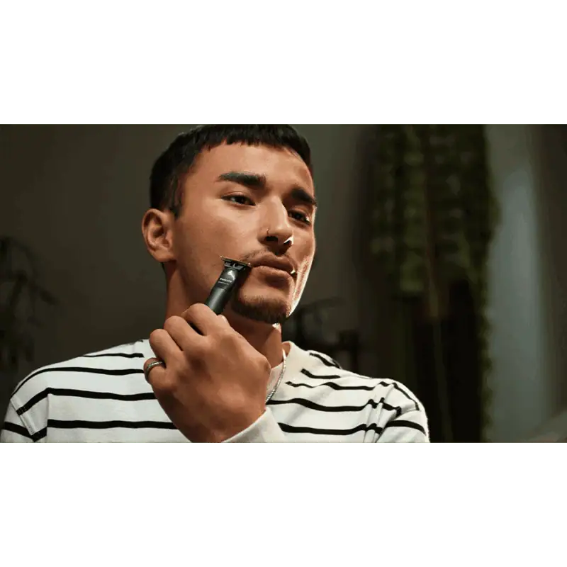 PHILIPS OneBlade trimer QP1424/10
