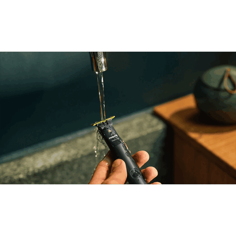PHILIPS OneBlade trimer QP1424/10
