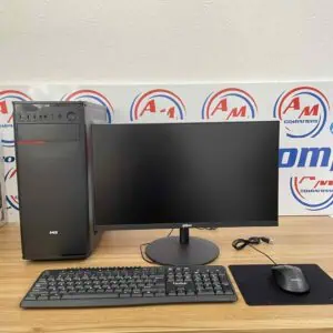 Računar, monitor, tastatura, miš i podloga