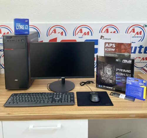 Računar, monitor, tastatura, miš i podloga