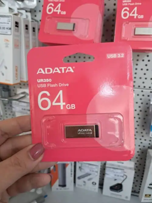 img-1772023621-cb28827cda93 USB 64GB 3.2 CRNI METAL