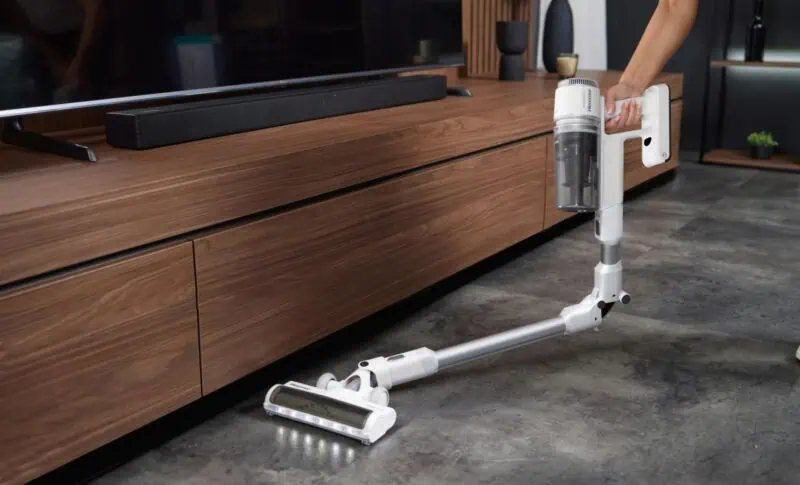 MABAGOR-1200Wx1200H-mabagor-imagelib-full-trim-6-6-664d03c2664c9398b4f885f9e09a714a-238799-2 Hisense štapni usisivač, HI-MOVE IV, 150 W, 25.2 V